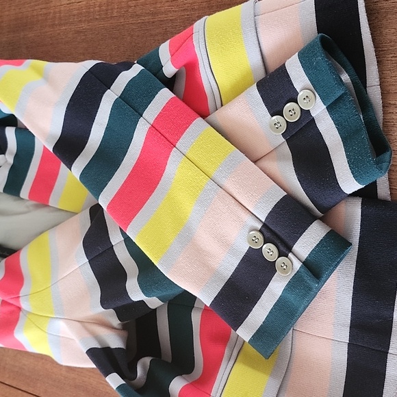 BCBG MaxAzria Natalia Cropped Jacket, MultiColor, Size Medium - Picture 6 of 6